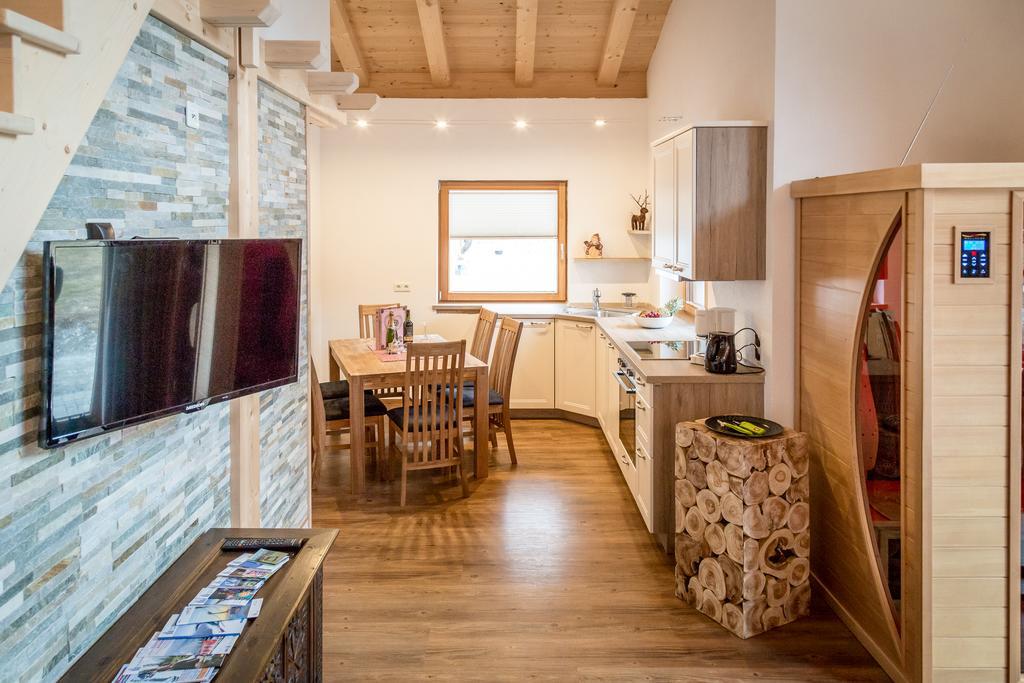 Zugspitzchalets Бибервир Номер фото